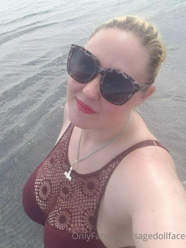 Had a beach day and damn was it fun!