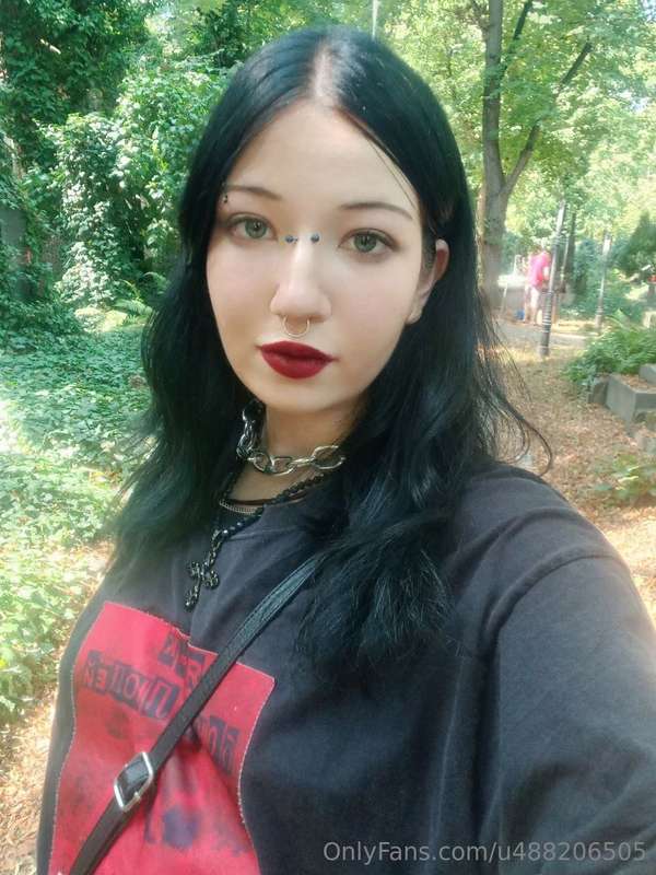 do you like piercings? 🥰😸