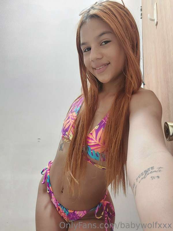Write me daddy I’m alone and horny in my house….DM please….😍..