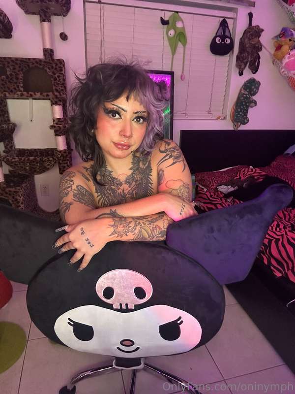 I wanna shoot more with fishnets on hehe 💕 27