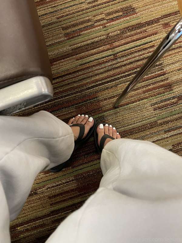 Travelling the day away, join me for a bit tonight when I ge.. 5