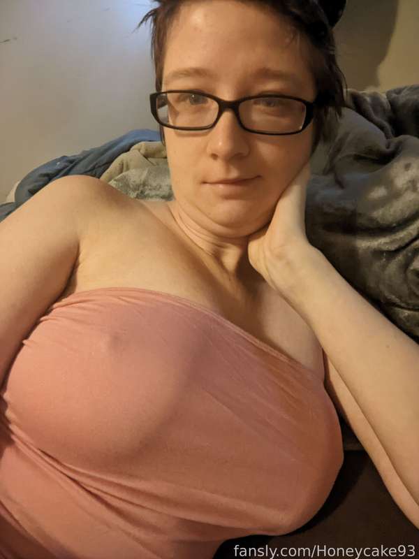 Honeycake93 - Fansly - 14 Oct, 2022 8