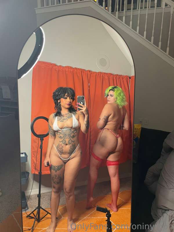 Some snaps from my collab :3 more pics coming soon! 5