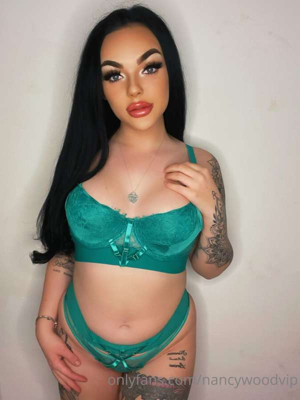 How horny do I make you?🤤