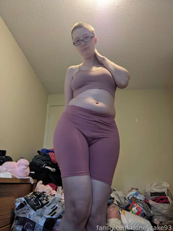 Honeycake93 - Fansly - 02 Oct, 2023 41