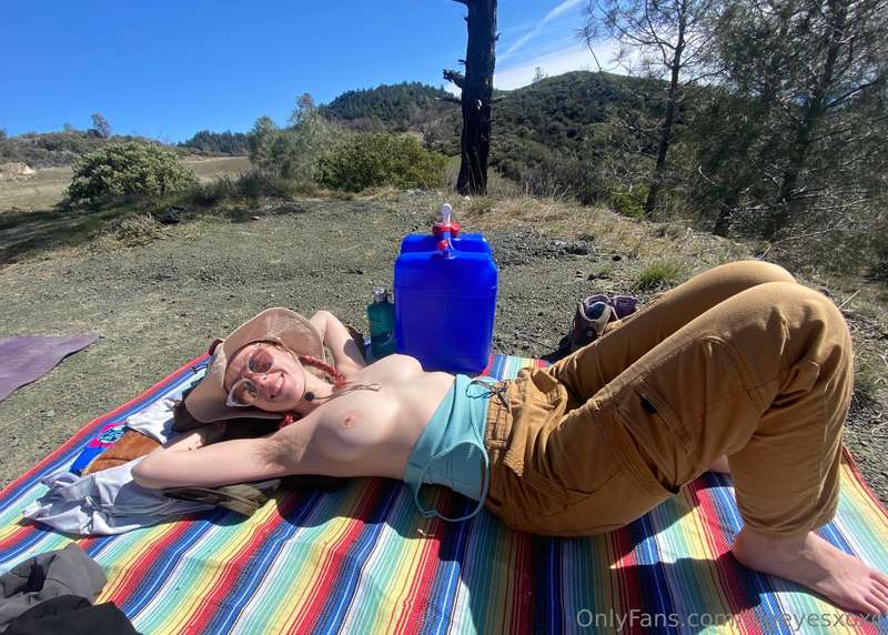 Feeling refreshed after a nice weekend of camping 🏕️ 🥰 @sage..