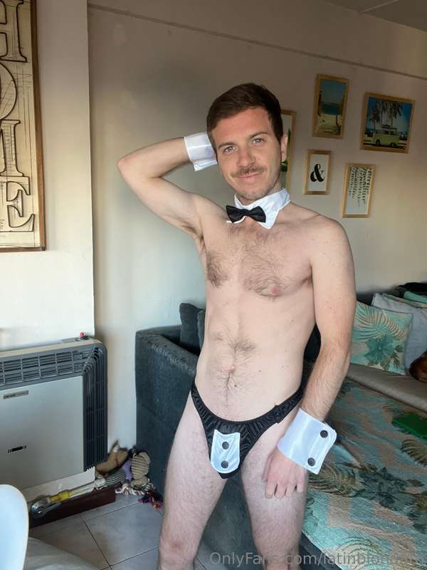 Would you like me to be your waiter?💥🫢 3