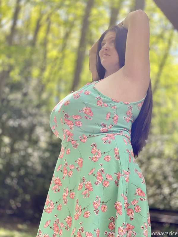 I don’t think this dress fit to well, but grievs been on a d.. 13