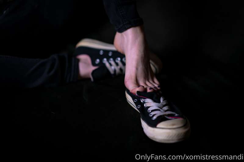 I'm having so much fun going through these photos! Are you r.. 1