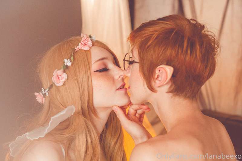 A magical evening with @aliceoncam 💕 the way she looks at me..