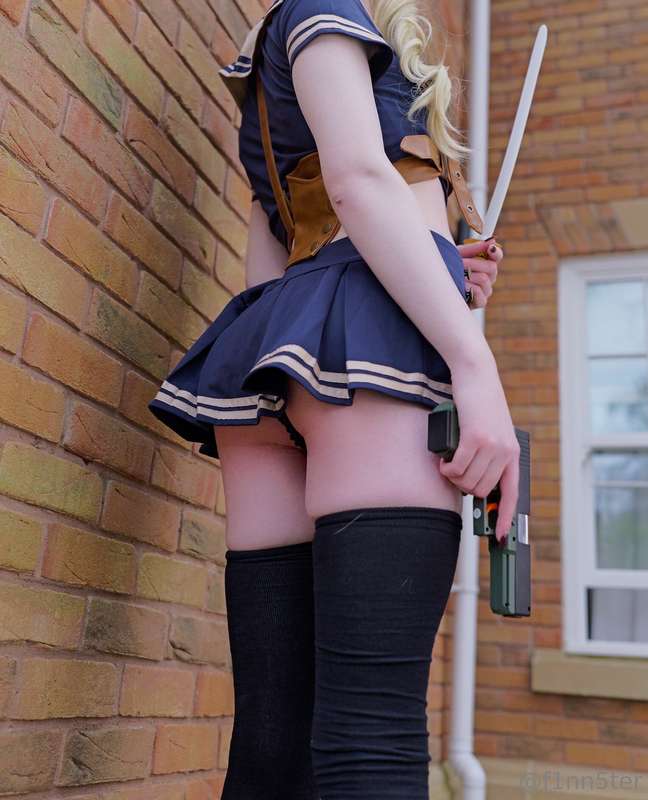 10 points if you can guess this character 💖 12