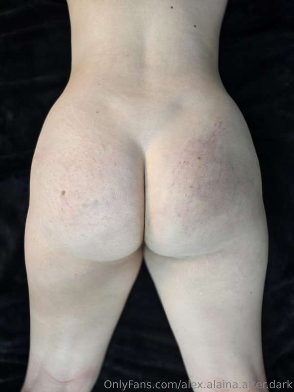 These three images capture Alex’s gorgeous butt right after ..