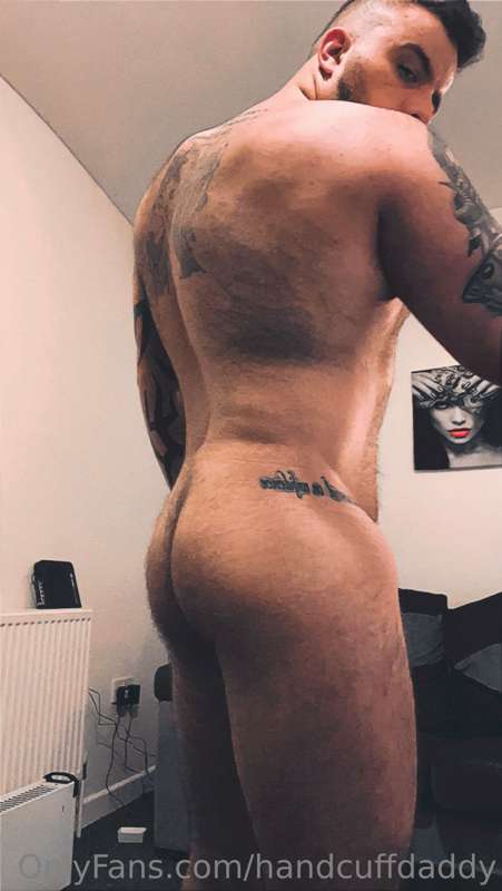 How’s my ass look? 🍑💦🔥