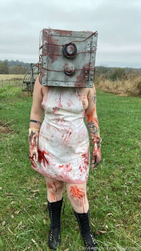 I’m the Keeper from the Evil Within! 🔨 but I’d like to be th.. 26