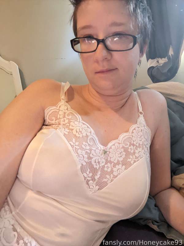 Honeycake93 - Fansly - 20 Sep, 2022 8