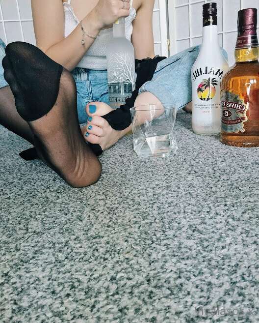 you + me + my feet + alcohol = A party for your dick! 

I've.. 3