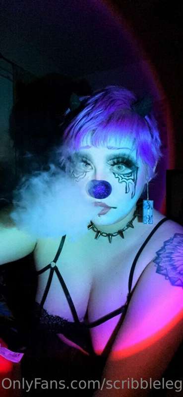 My friend @moxistrange has a FUCK MACHINE 🤩 if you aren’t su.. 1