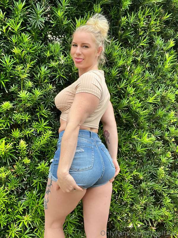 Happy hump day! 
