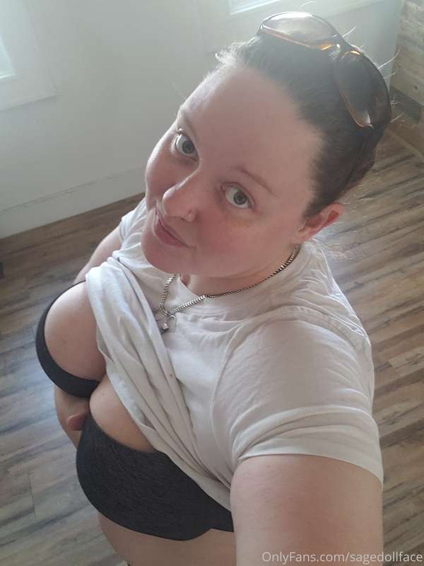 Making that money and feeling cute tonight! 2