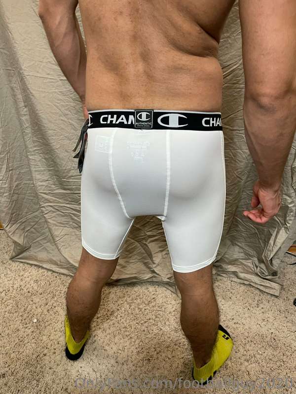 The horny private and his VPL and beefy ass! Set 1 3