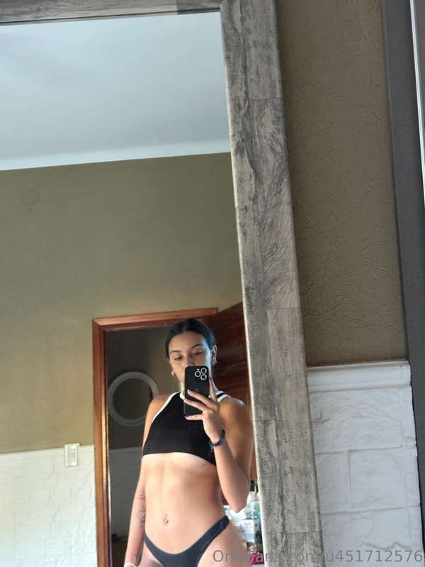 Aliceunlimited - Onlyfans - 28 Oct, 2024