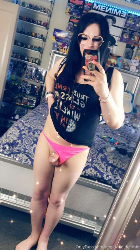 Teasing and showing off my 🐔💙🤓 10