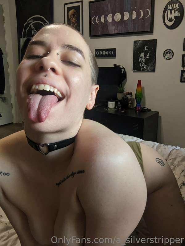 Open n ready 🖤