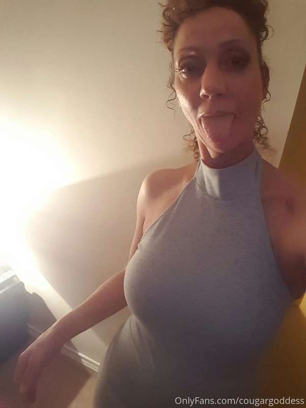 Thecougagoddess - Onlyfans - 02 Nov, 2020