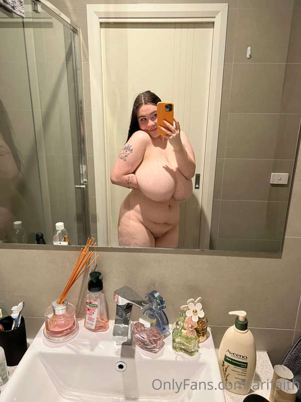 im back and more naked then ever <3