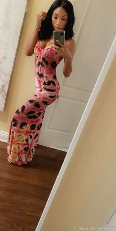 Am I wearing panties under this dress yes or no ? 😳 1
