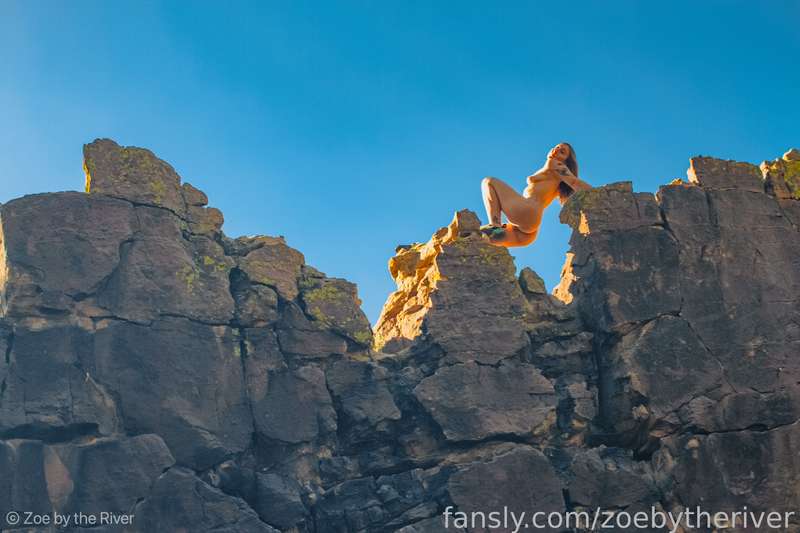 Zoebytheriver - Fansly - 17 Oct, 2021 1