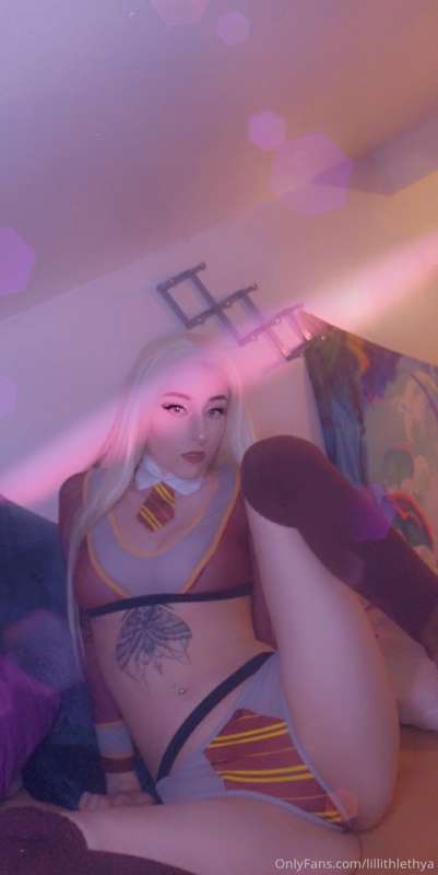 ♥️💛 Also just waiting for my sexy Bowsette cosplay to come i.. 27
