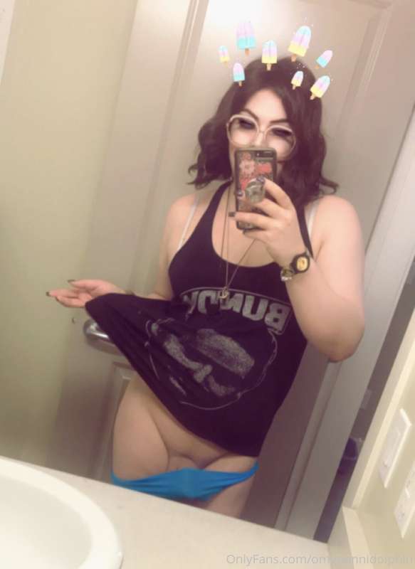 Extra teasing shots from the other day 💙 3