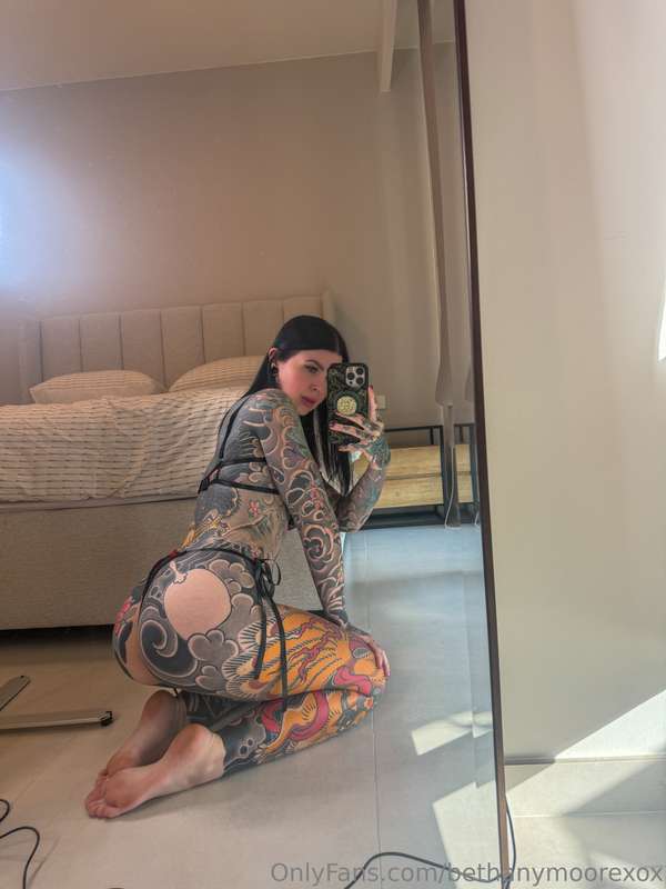 spank my ass for me would you?😈