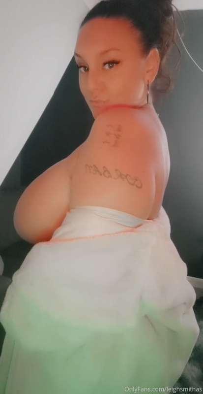 It's so soft against my naked skin 1