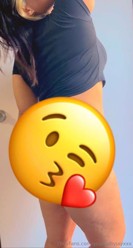 dm me for more. 😛💋💋😘 🍑💦💦 1