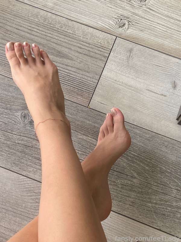 Feetlady - Fansly - 10 Aug, 2023