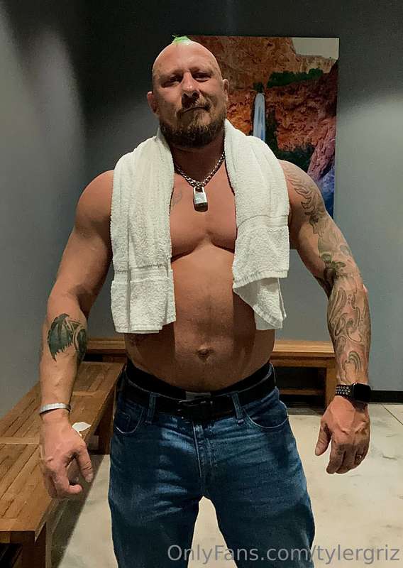 Tylergriz - Onlyfans - 02 Dec, 2022 1