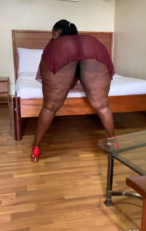 Let me be your Lover💞 CUM and UnWrap this PUSSY Baby💋