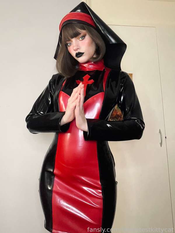Thecutestkittycat - Fansly - 01 Nov, 2022 2