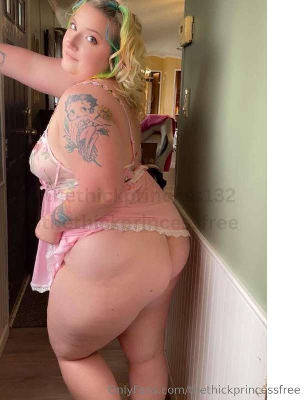 Cum watch me fuck a monster cock when you sub to my VIP 😈Fre..