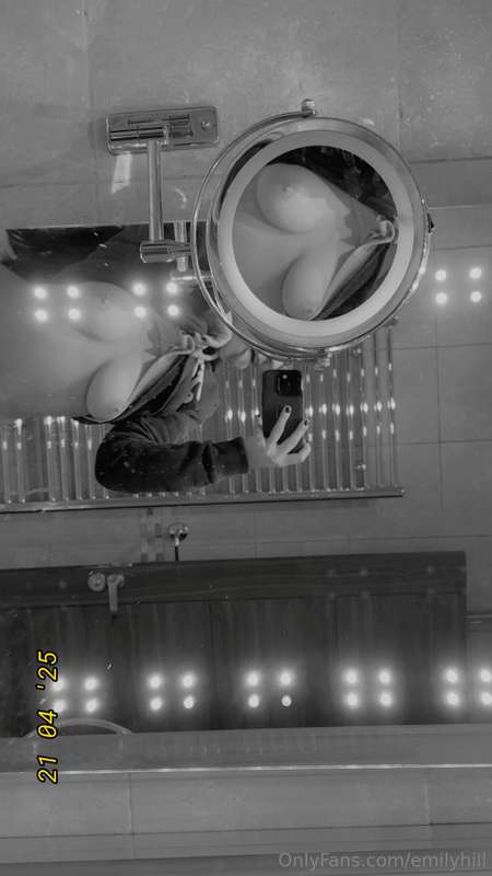 Mirror inception 