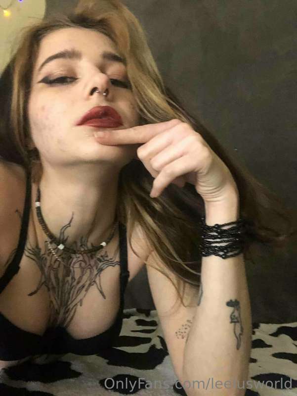 kiss those lips🥰