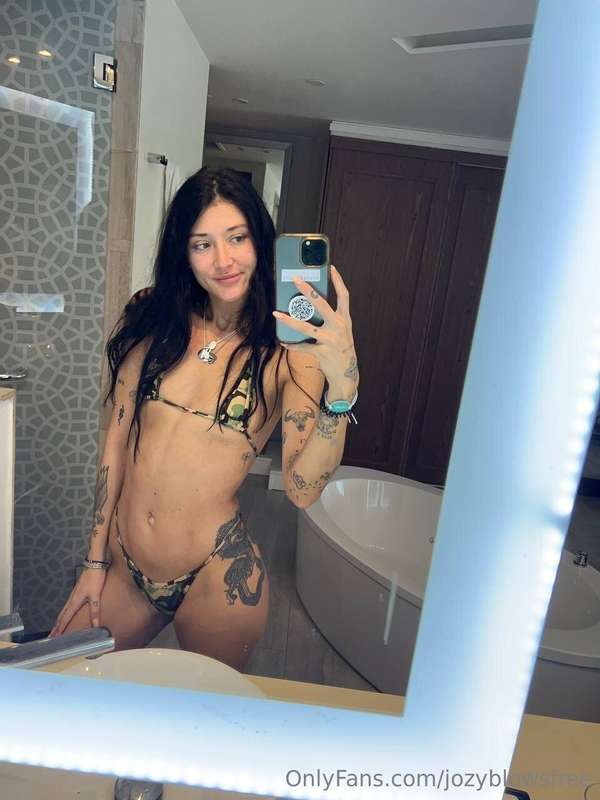 Jozyblowsfree - Onlyfans - 29 Apr, 2025