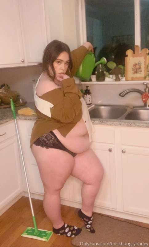 You have been such a good feeder to your pretty little pig! .. 5
