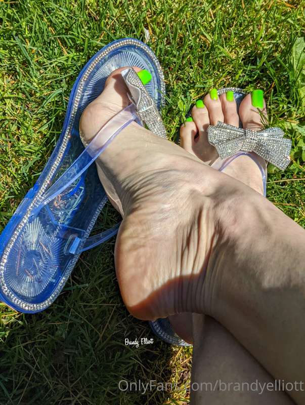 Happy Flip Flop Friday 🩴