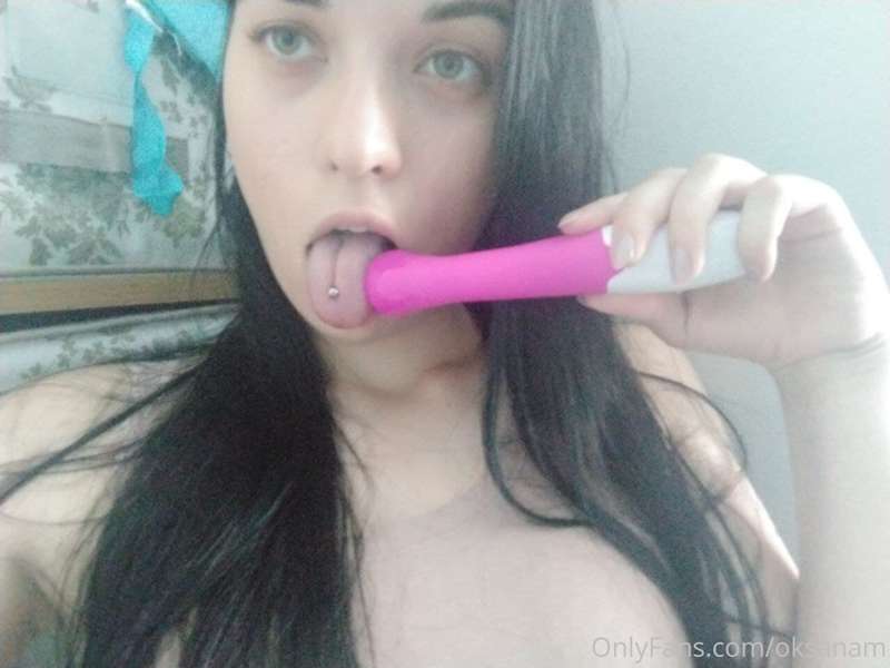 my naughty tongue👅👅👅