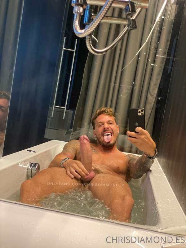 I usually have fun playing, do you want to check it out?😏🔥 