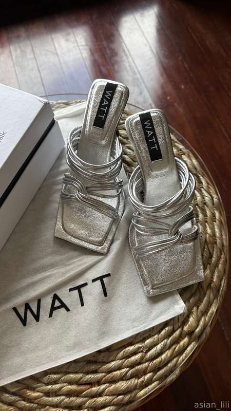 Unwrapping new heels felt almost like… unwrapping a little p..