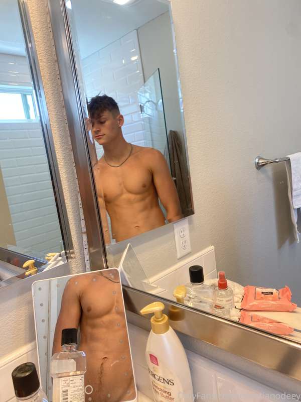 Gotta love reflections😏 1